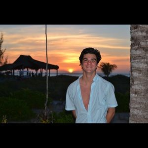 Meet your Posher, Diego